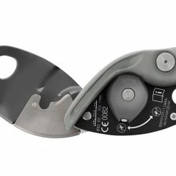 Petzl Grigri + -Ropes Sales d13a grigri focus 2 highres 79602.1626822263